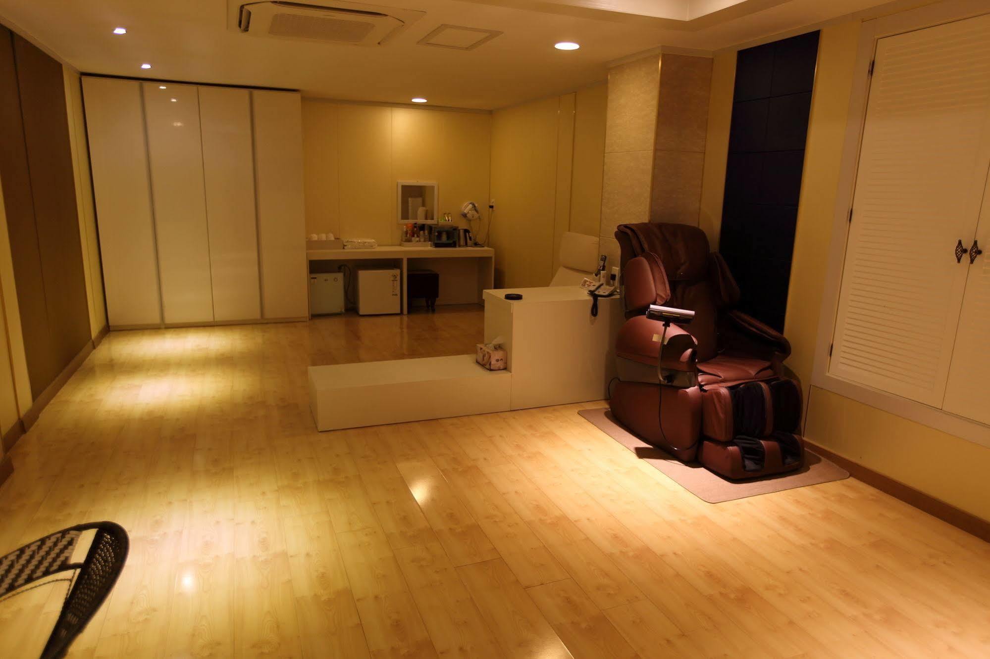 River Hotel Namwon Luaran gambar